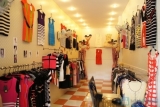 Sang shop thời trang nằm khu phố thời trang mặt bằng mỗi tháng 8 triệu