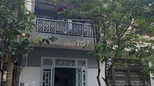 Bán nhà 3 tầng cạnh đường Nguyễn Sinh Sắc gần chợ Hòa Khánh giá 4,95 tỷ, diện tích 81m2