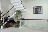 Cho thuê nhà đà nẵng mặt tiền đường Hải Sơn 4 tầng 3 phòng ngủ giá 9 triệu