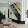 Nhà 2 mặt tiền, thoáng mát, gần biển, nhiều khách sạn lớn.
