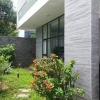 Biệt thự sân vườn, thiết kế hiện đại, 4 phòng, 315 m2, gần sông Hàn.