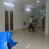Nhà mặt phố đường 2/9, gồm 3 tầng, mới xây, tiện nghi