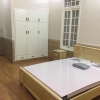 Cho thuê nhà 2 tầng, 3 phòng, 132 m2, gần Hồ Xuân Hương.