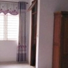 Nhà tiện nghi, 5 phòng, có sân đậu ôtô, đường Thế Lữ