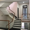 Cho thuê tòa nhà 7 tầng gần sân bay hợp làm văn phòng, phòng khám