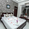 Bán khách sạn đường Hà Bổng sát biển giá rẻ