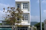 Cho thuê nhà 4 tầng - mặt tiền đường Hoàng Văn Thái giá chỉ 12tr/ tháng diện tích 112m2
