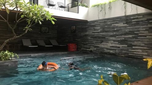 Bán khách sạn căn hộ đẹp đường Lê Mạnh Trinh sát biển Phạm Văn Đồng